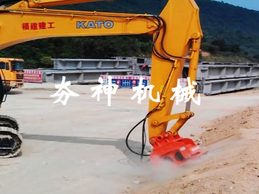 VC-D系列多功能液壓振動夯實機(jī)施工案例